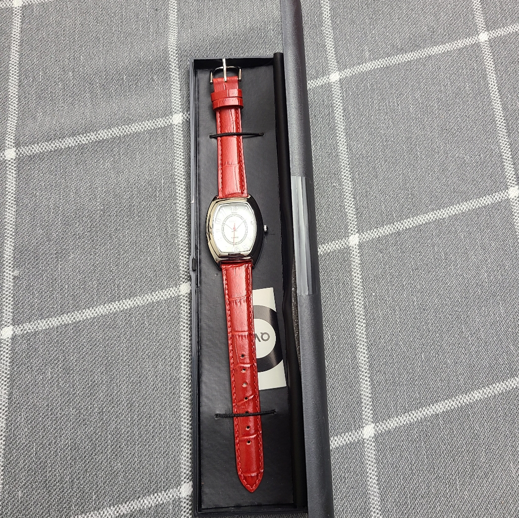 Qvc Gossip Easy Read Red Italian Leather Band Quartz Watch W Box & Papers